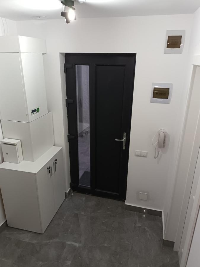 Old Town Studio Apartments Бая-Маре Екстер'єр фото