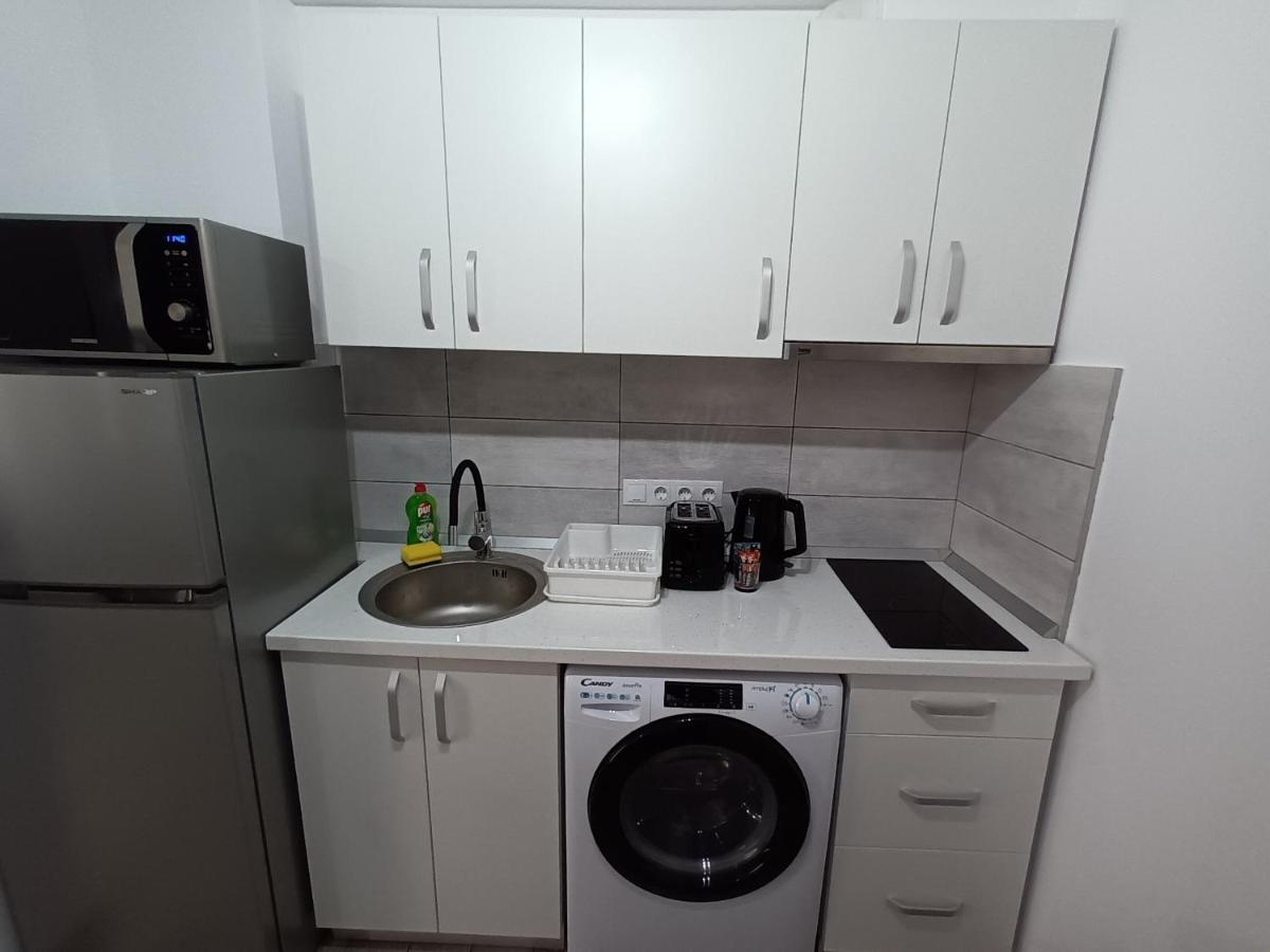 Old Town Studio Apartments Бая-Маре Екстер'єр фото