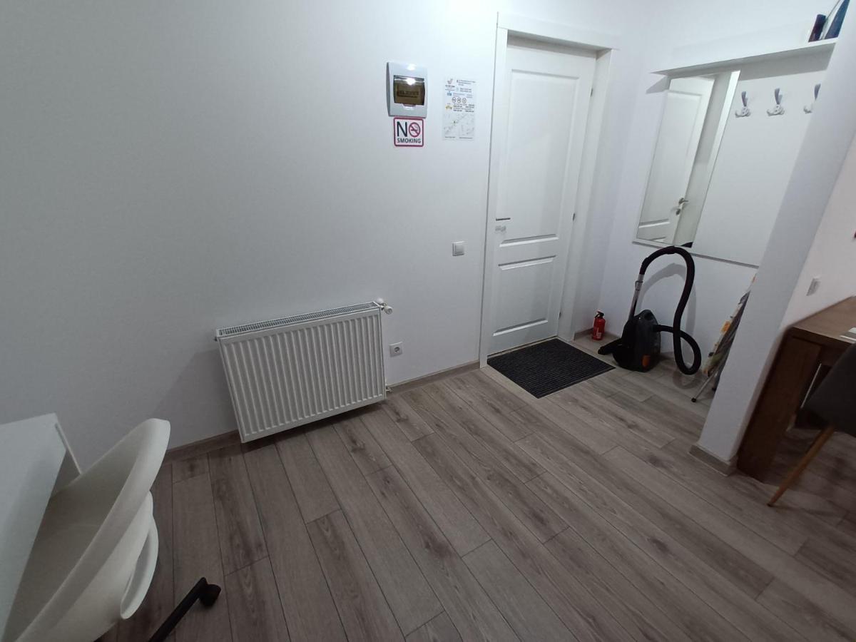 Old Town Studio Apartments Бая-Маре Екстер'єр фото