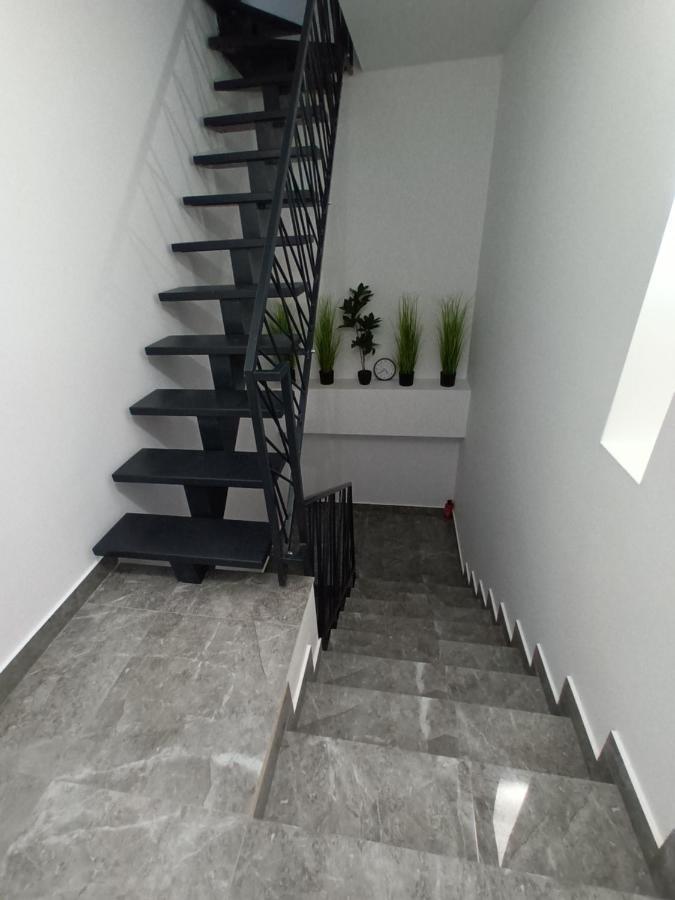 Old Town Studio Apartments Бая-Маре Екстер'єр фото